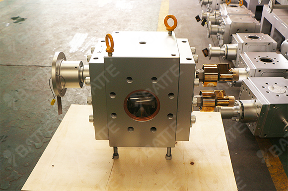 thermoplastic extrusion pump