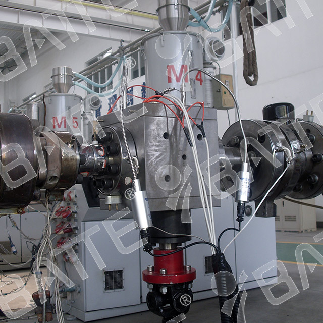 thermoplastic extrusion pump