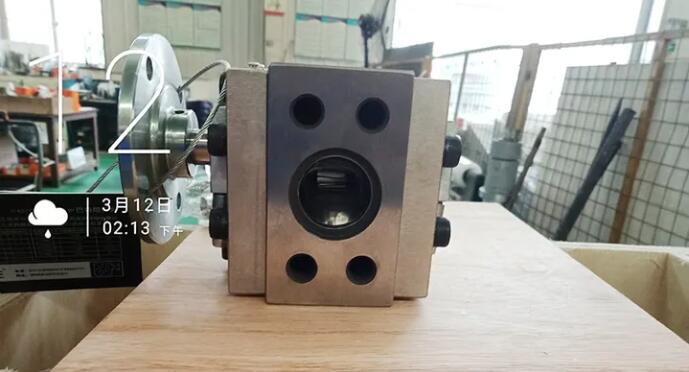 high precision melt pump