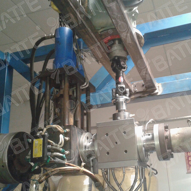 thermoplastic melt pump