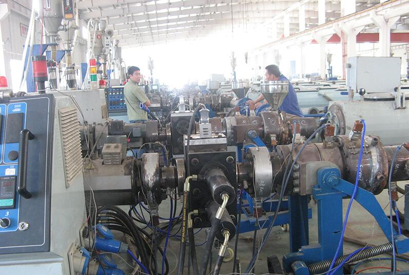 extrusion and compounding melt pump