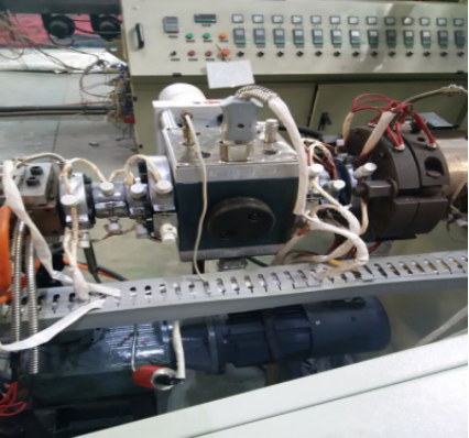 polymer melt pump