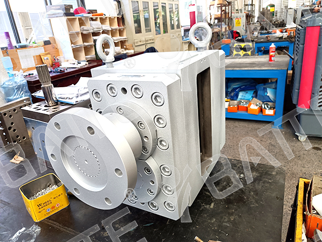 rubber melt gear pump