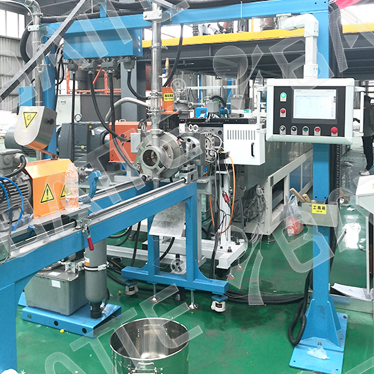 thermoplastic extrusion pump
