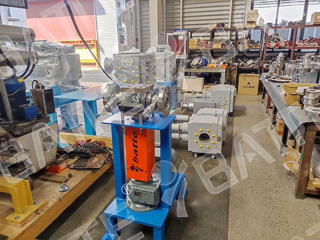 melt pump in extruder