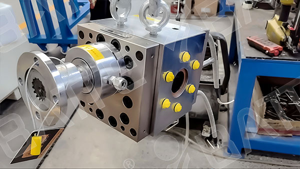 extrusion melt pump