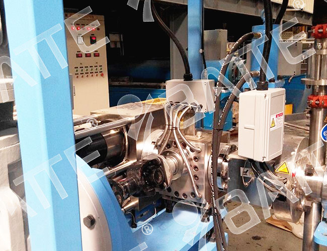 thermoplastic melt pump